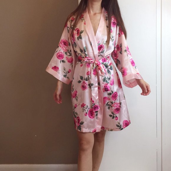 Thalia Sodi Other - Silk Floral Robe
